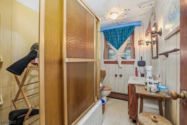 $369,999 | 242 Evergreen Drive, Bayville, NJ 08721