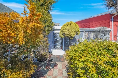 $369,999 | 242 Evergreen Drive, Bayville, NJ 08721