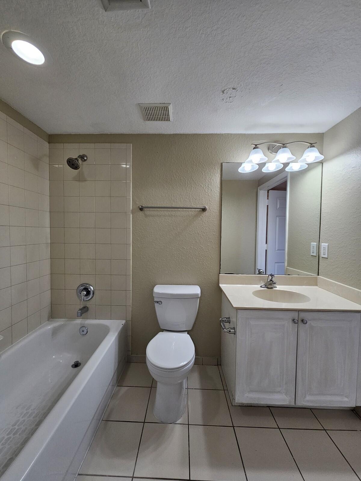 1940 Freeport Drive Riviera Beach, FL 33404 - Photo 15 of 21 20240605_174617_copy_1200x1600