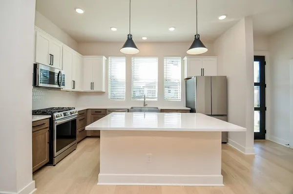 $2,500 | 18406 Vivacious Lane, Cypress, TX 77433