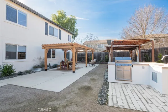 $949,000 | 470 Kenton Court, Paso Robles, CA 93446