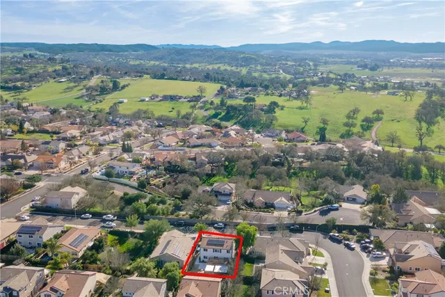 $949,000 | 470 Kenton Court, Paso Robles, CA 93446