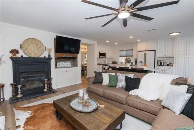 $949,000 | 470 Kenton Court, Paso Robles, CA 93446