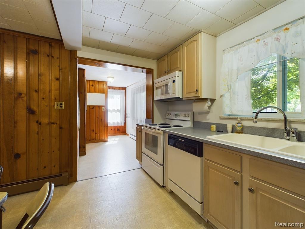 3461 Longview Avenue Rochester Hills, MI 48307 - Photo 6 of 18 Gallery Image 6