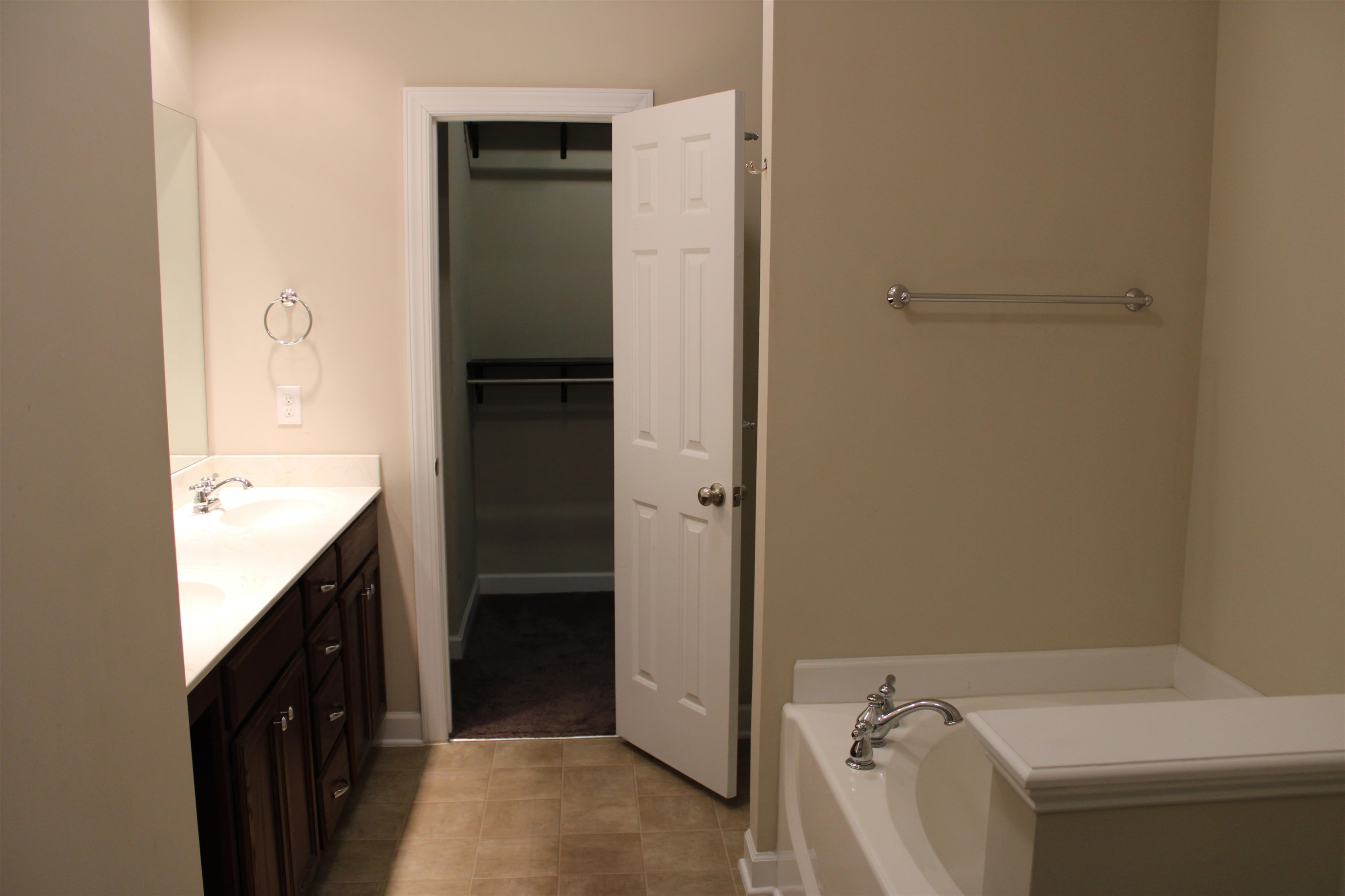 4827 Landover Bluff Way Raleigh, NC 27616 - Photo 14 of 21 Photo 14