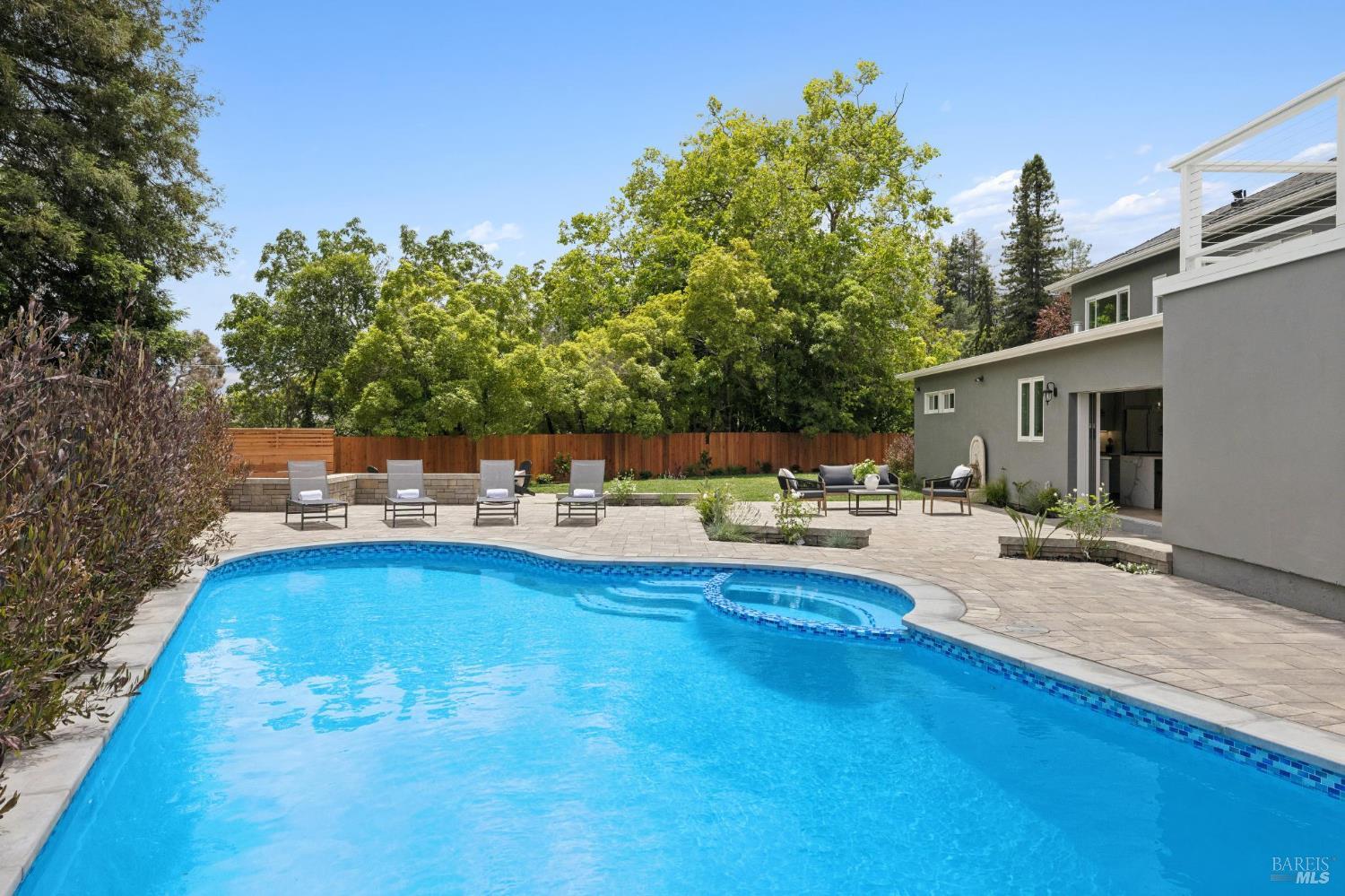 80 Montecito Road San Rafael, CA 94901 - Photo 86 of 99
