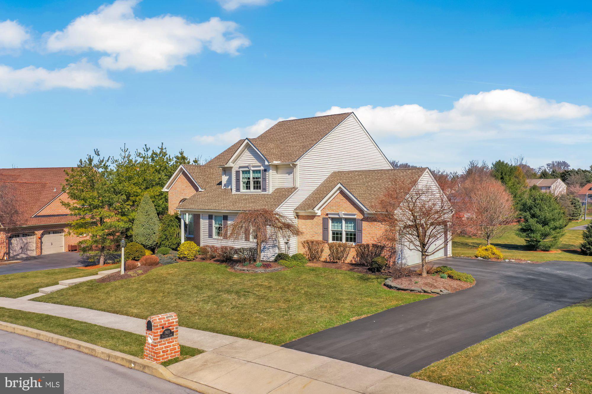 2928 Duffield Lane Reading, PA 19608 - Photo 2 of 34 Gallery Image 2