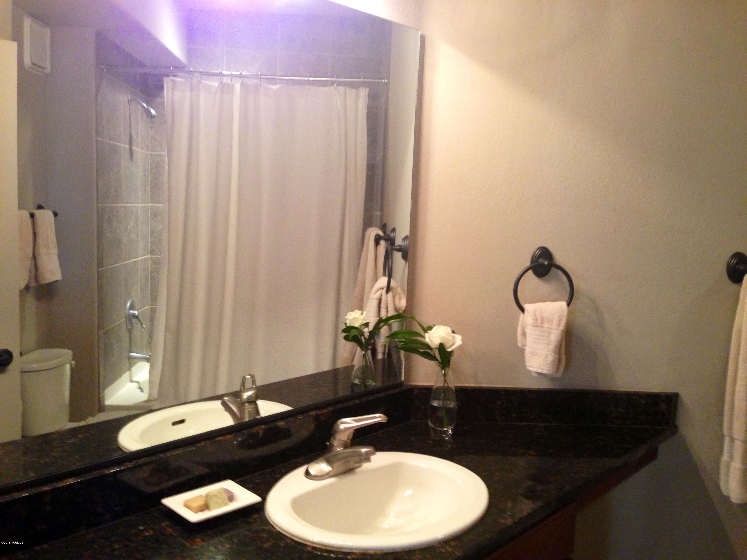 2550 East River Road, Unit 13203 Tucson, AZ 85718 - Photo 3 of 10