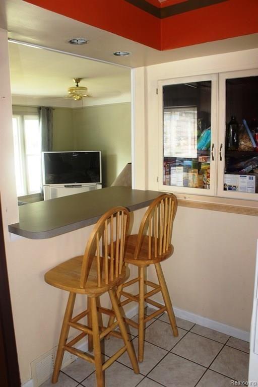 1679 Hampton Road Mount Clemens, MI 48043 - Photo 12 of 21 IMG_9989 - Copy.jpg