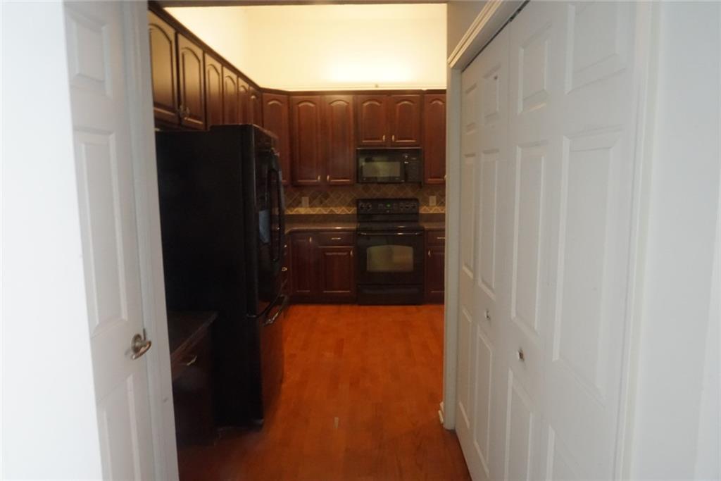 1802 Cascade Park Drive Southwest Atlanta, GA 30331 - Photo 8 of 21