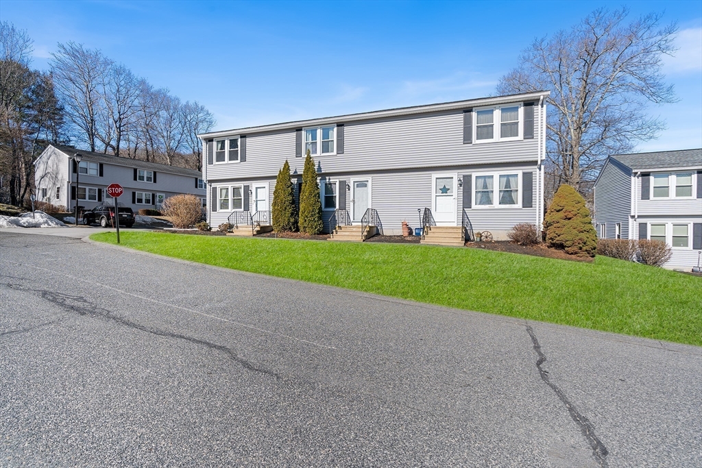 270 Sunderland Road, Unit 53 Worcester, MA 01604 - Photo 1 of 18 Gallery Image 1