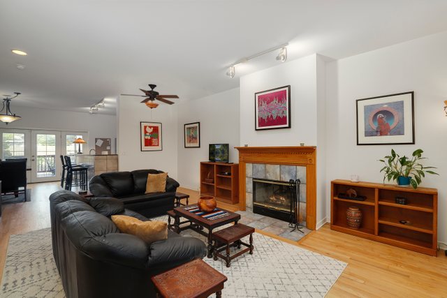 1328 West Fillmore Street, Unit B Chicago, IL 60607 - Photo 5 of 30
