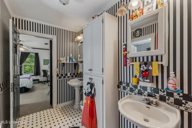 $290,000 | 620 Shady Grove Moss Road, Laurel, MS 39443