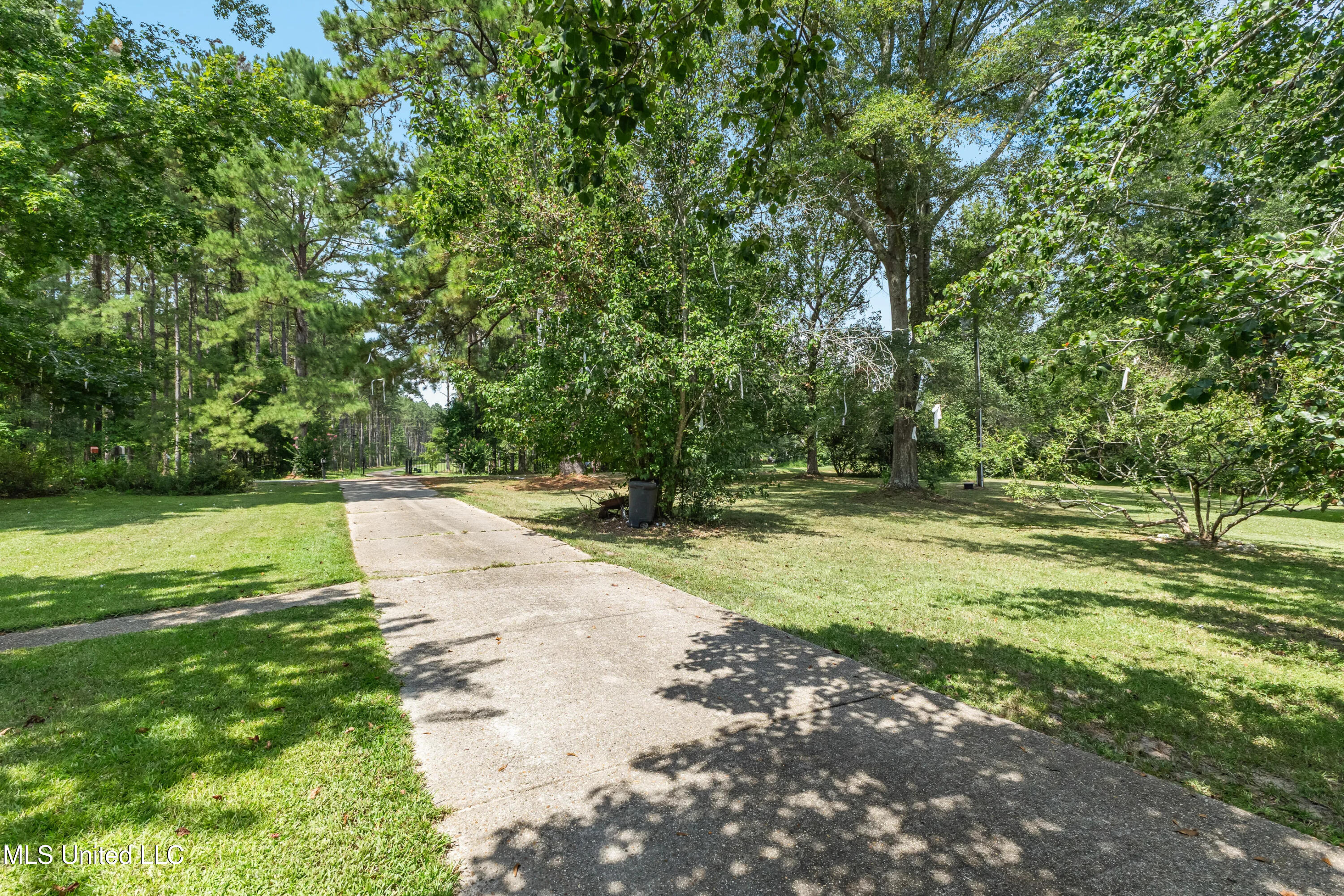 620 Shady Grove Moss Road Laurel, MS 39443 - Photo 22 of 26 620_Shady_Grove_Rd-39