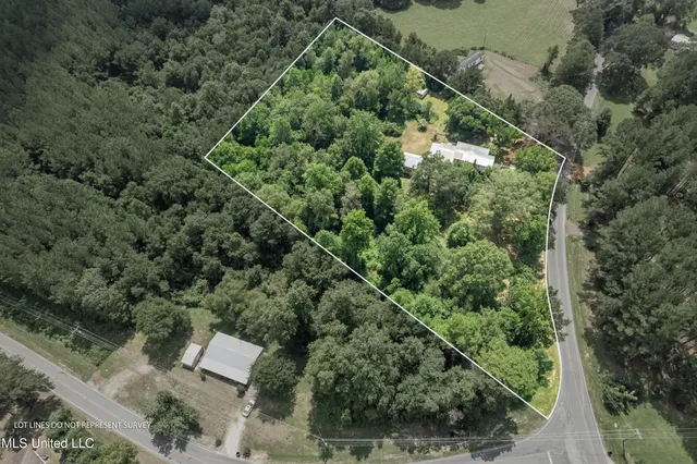 $290,000 | 620 Shady Grove Moss Road, Laurel, MS 39443