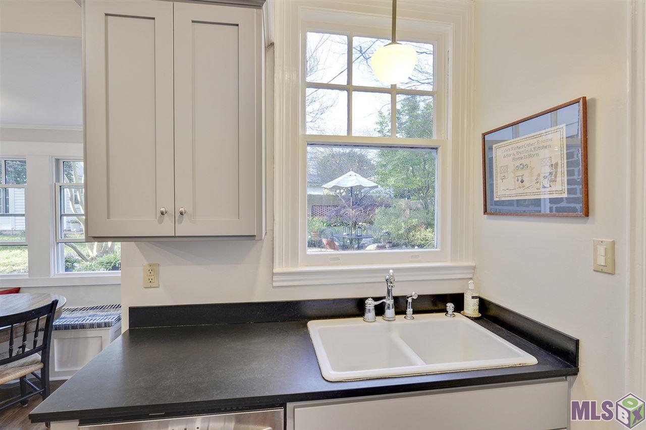 2335 Oleander Street Baton Rouge, LA 70806 - Photo 12 of 30 View from Kitchen Sink