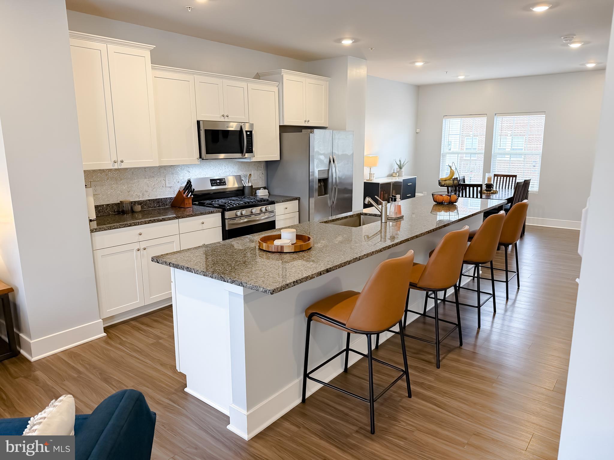 23658 Crosswinds Way California, MD 20619 - Photo 23 of 54 Long overhand perfect for barstools/ chairs