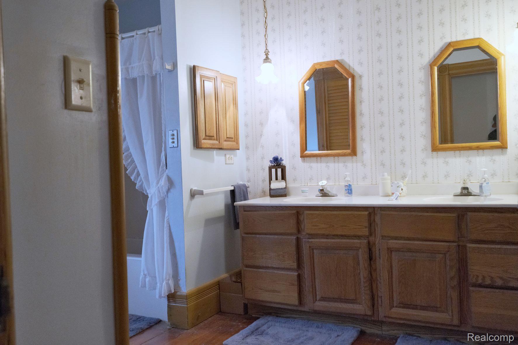 5537 Church Road Bancroft, MI 48414 - Photo 15 of 24 Gallery Image 15