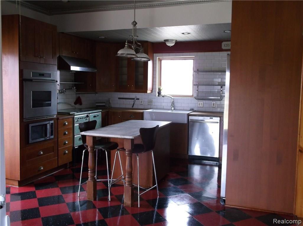 7211 East Deckerville Road Deford, MI 48729 - Photo 11 of 28 Kitchen 3.JPG