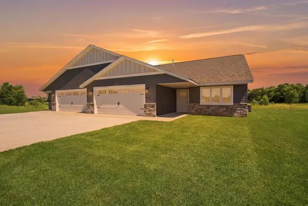 $469,900 | 381 Old Glory Drive Northeast, Alexandria, MN 56308