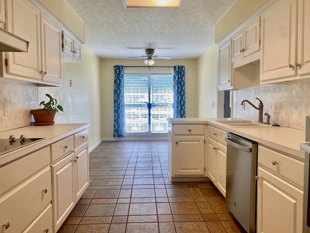 4809 Spring Ridge Drive Columbus, GA 31909 - Photo 10 of 25 Gallery Image 10
