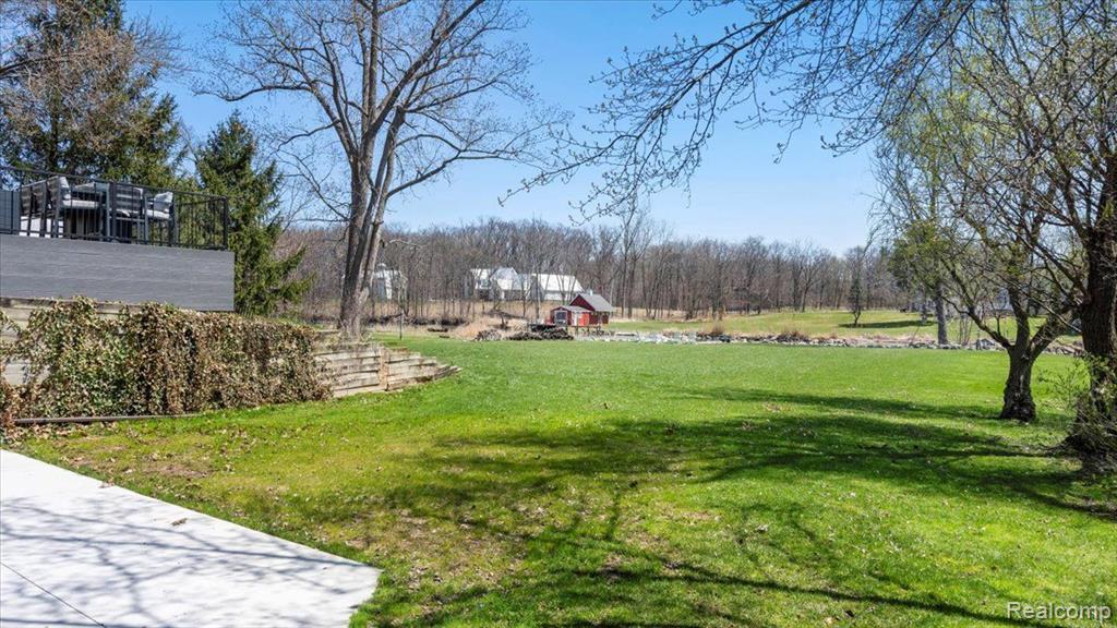 23035 Meridian Road Grosse Ile, MI 48138 - Photo 35 of 52