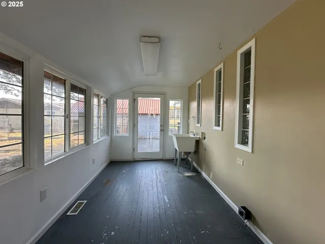 $379,000 | 212 Northwest Bridge Street, John Day, OR 97845