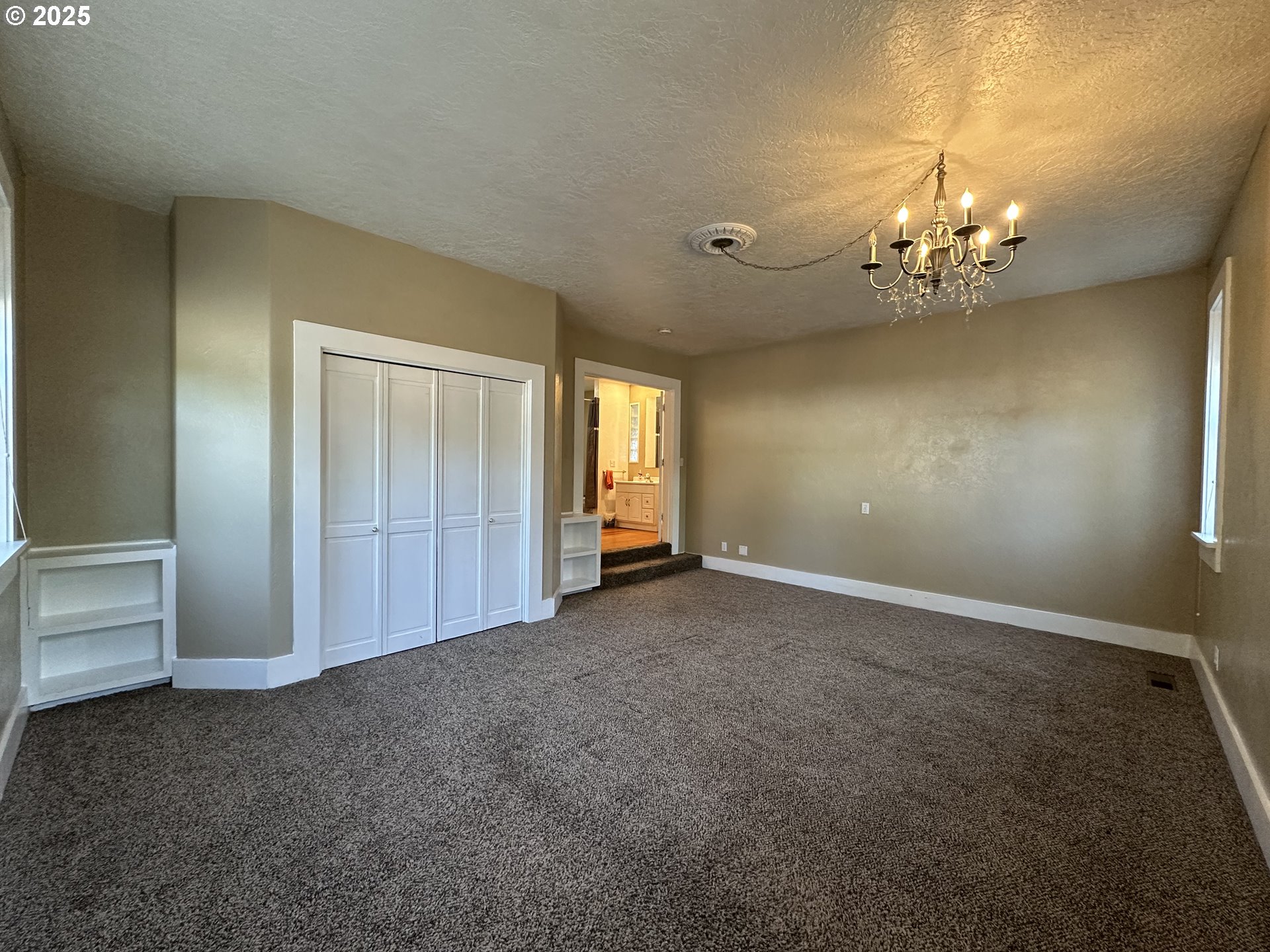 212 Northwest Bridge Street John Day, OR 97845 - Photo 17 of 48 Primary Bedroom