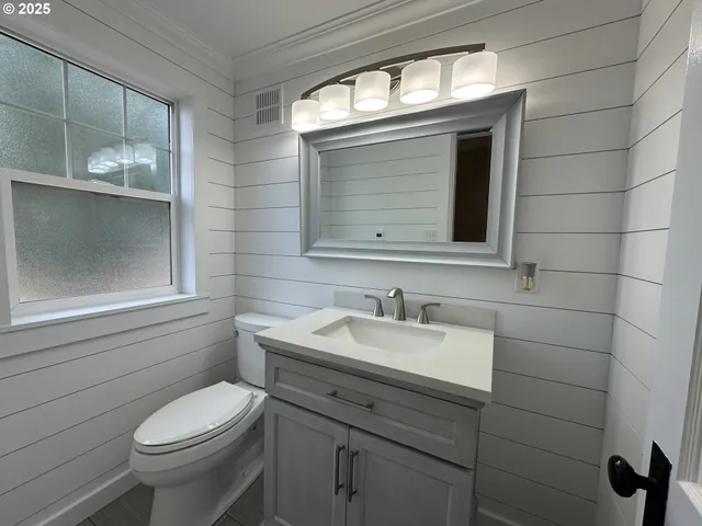 $379,000 | 212 Northwest Bridge Street, John Day, OR 97845