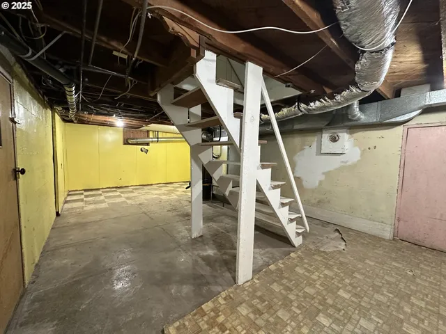 $379,000 | 212 Northwest Bridge Street, John Day, OR 97845