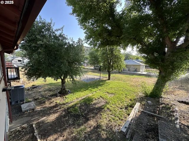 $379,000 | 212 Northwest Bridge Street, John Day, OR 97845