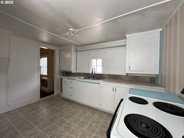 $379,000 | 212 Northwest Bridge Street, John Day, OR 97845