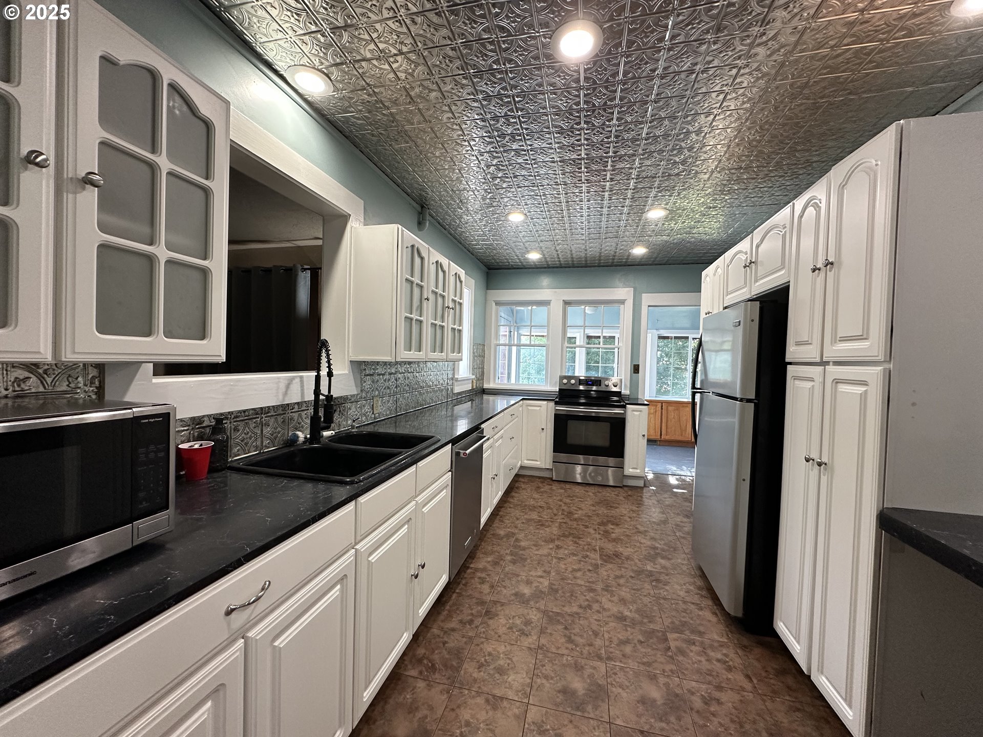 212 Northwest Bridge Street John Day, OR 97845 - Photo 9 of 48