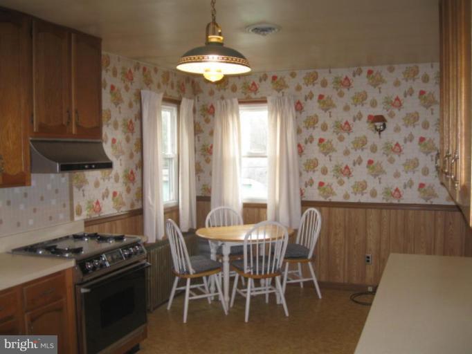 1561 Lister Road Halethorpe, MD 21227 - Photo 8 of 14 Kitchen #2