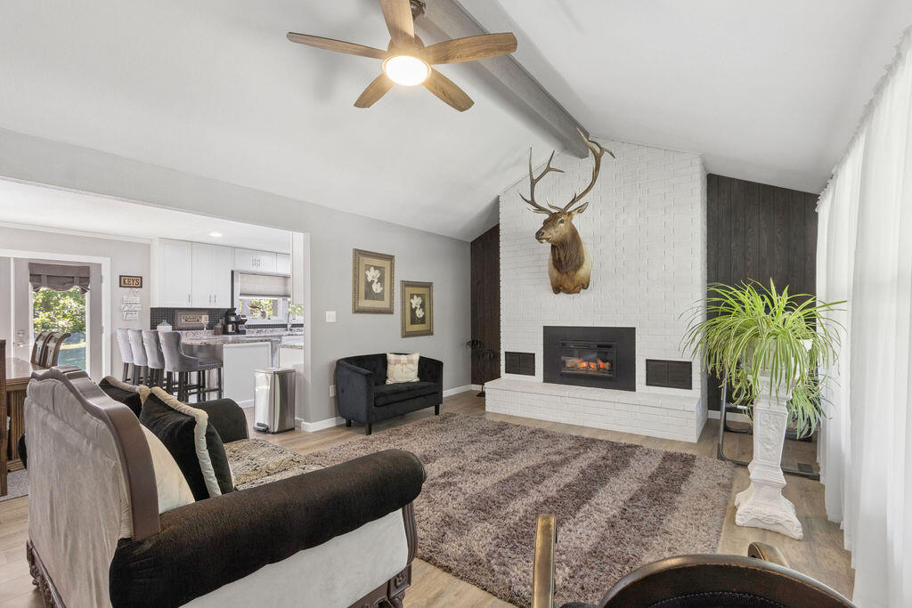 15905 South 1355th Road Stockton, MO 65785 - Photo 6 of 44 IMG_1133
