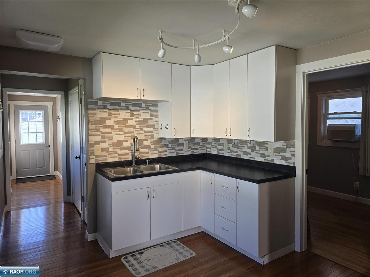 225 1st Street Southwest Chisholm, MN 55719 - Photo 14 of 31