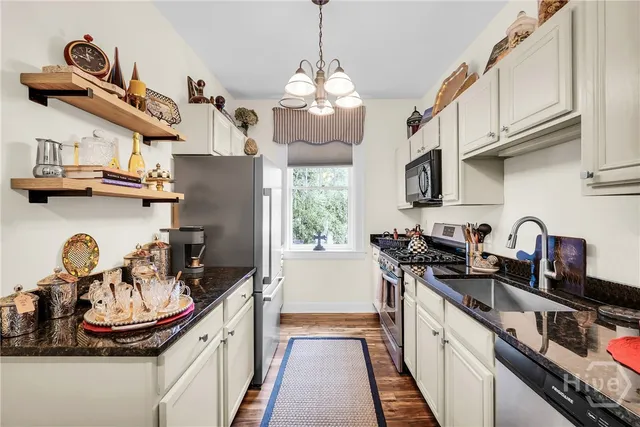 $364,999 | 17 East 37th Street, Unit 12, Savannah, GA 31401