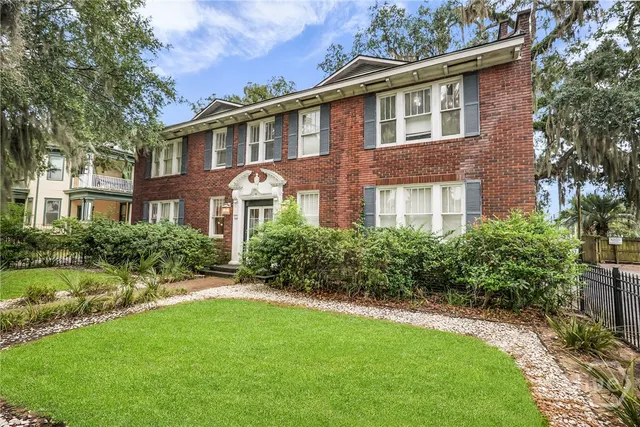 $364,999 | 17 East 37th Street, Unit 12, Savannah, GA 31401