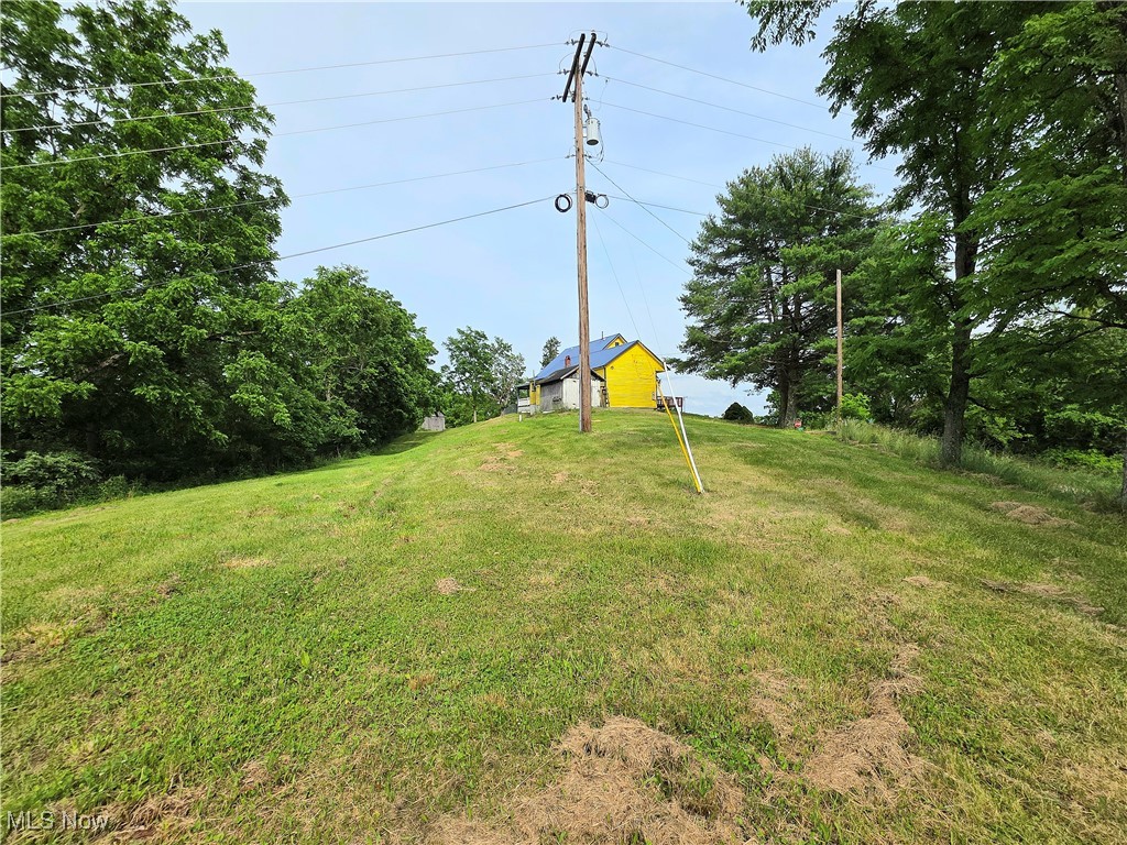 10 Browns Ridge Road Rockport, WV 26169 - Photo 26 of 35 View of green lawn