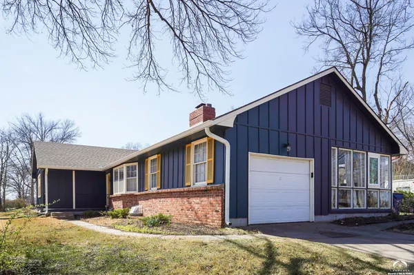 $348,600 | 2503 Alabama Street, Lawrence, KS 66046