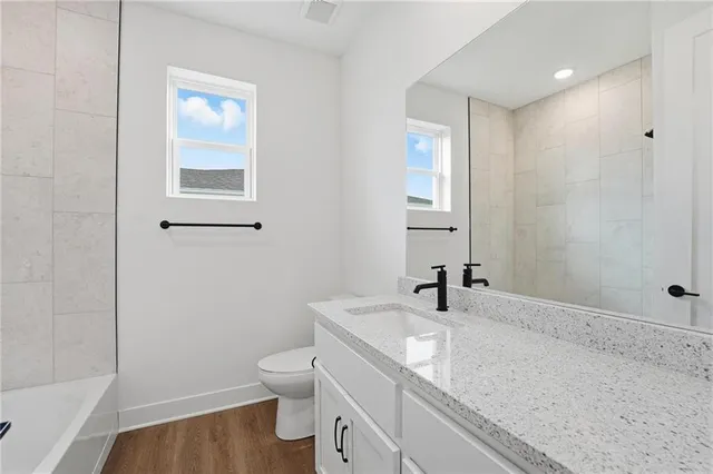 $382,990 | 20664 Barker Street, Spring Hill, KS 66083