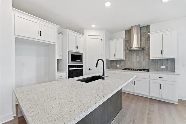 $382,990 | 20664 Barker Street, Spring Hill, KS 66083