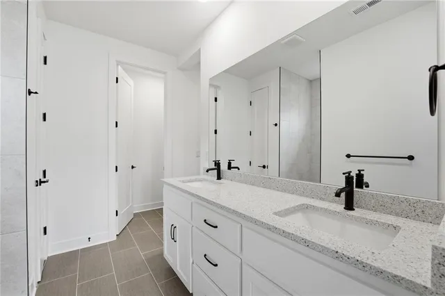 $382,990 | 20664 Barker Street, Spring Hill, KS 66083