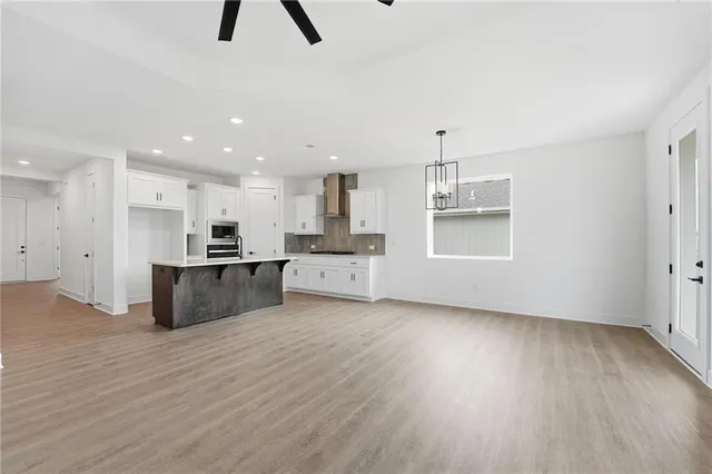 $382,990 | 20664 Barker Street, Spring Hill, KS 66083