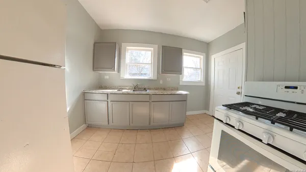 $950 | 538 Kayton Avenue, Unit 540, San Antonio, TX 78210