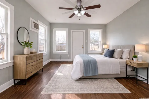 $950 | 538 Kayton Avenue, Unit 540, San Antonio, TX 78210