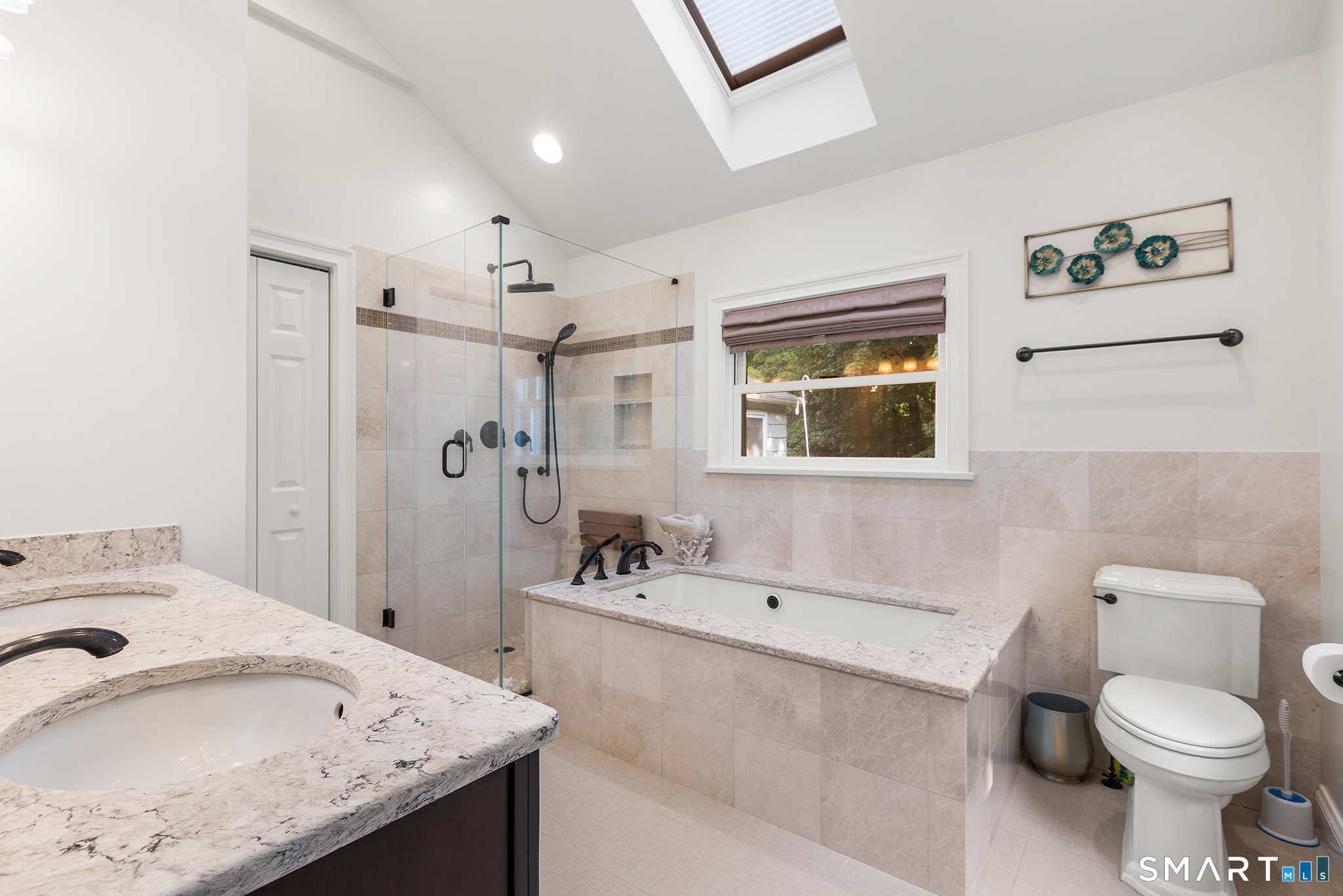 241 Pemberwick Road Greenwich, CT 06831 - Photo 12 of 30 Gallery Image 12