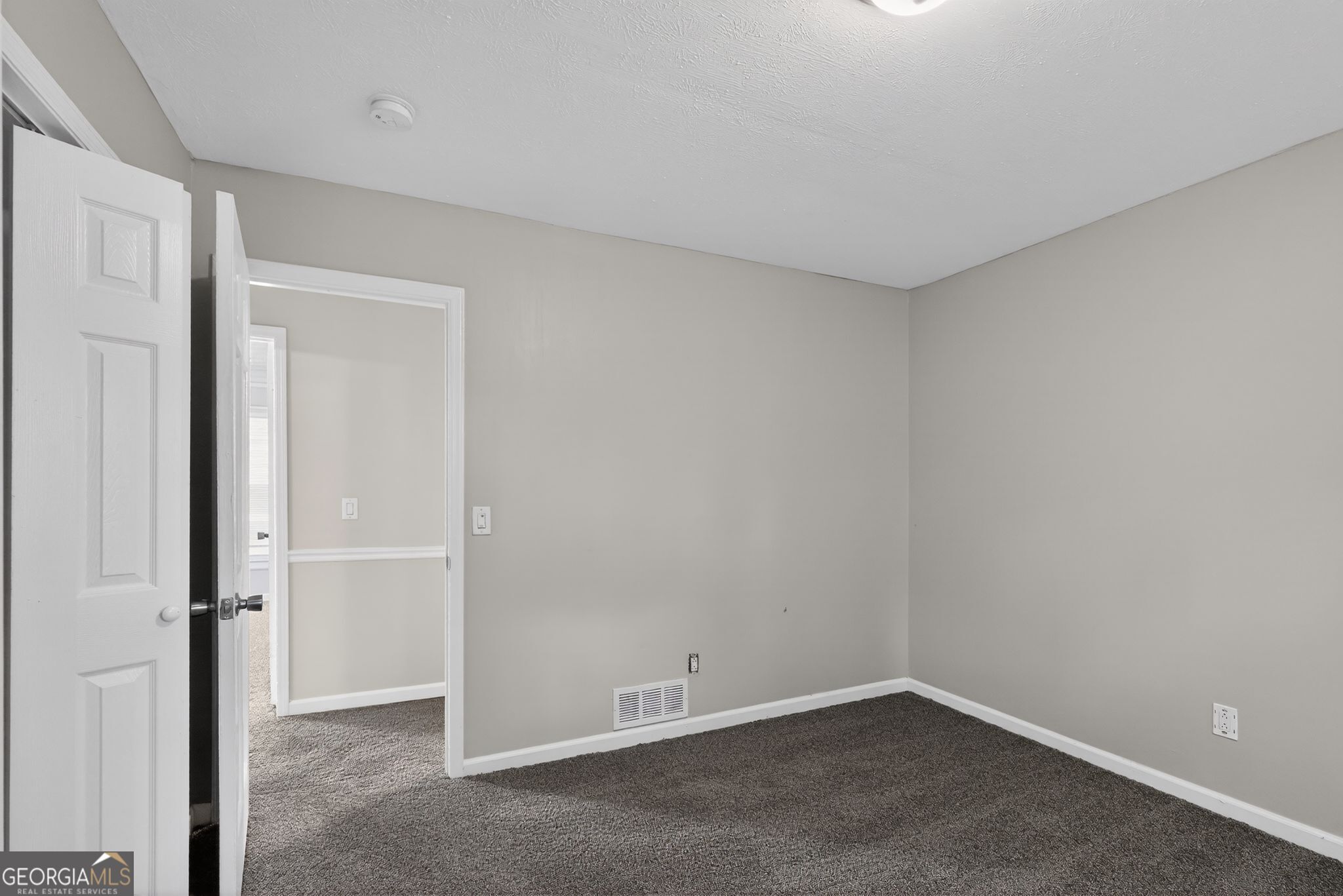 3285 Old Salem Road Southeast Conyers, GA 30013 - Photo 18 of 33 a view of an empty room