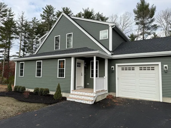 $4,100 | 29 Kashmir's Way, Unit 29, Lakeville, MA 02347
