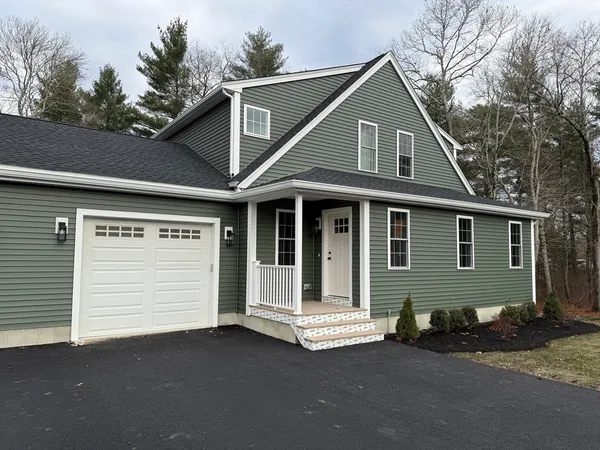 $4,100 | 29 Kashmir's Way, Unit 29, Lakeville, MA 02347